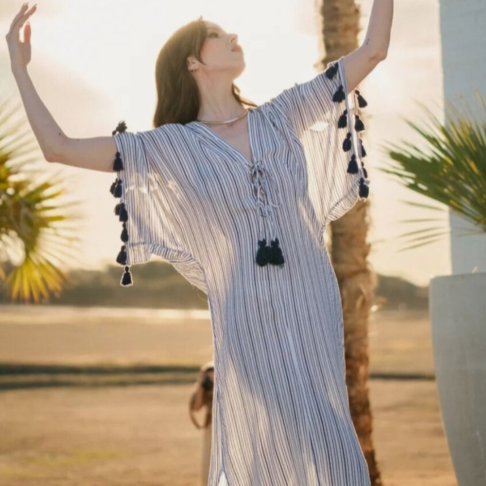 BEACHGOLD
Delray Kaftan With Tassels NWOT Sz M